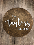 18” Circle Last Name Sign